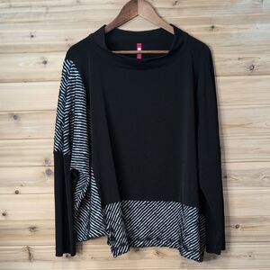 IC Connie K Top Womens XXL Black Striped Abstract Art Lagenlook
